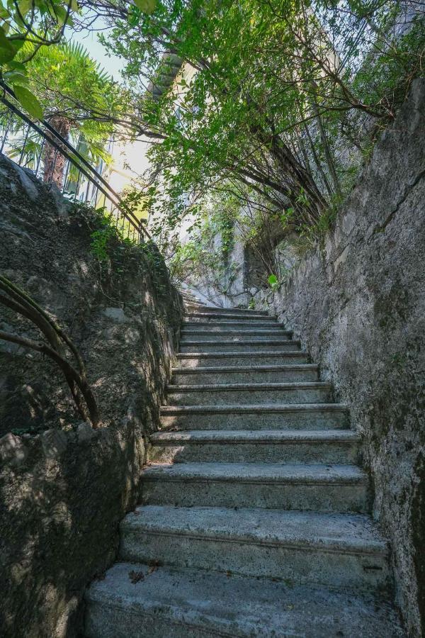 Villa Gina วาเรนนา ภายนอก รูปภาพ